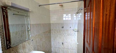 4bdrm House in Kamakis for rent - Image 9