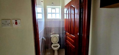 4bdrm House in Kamakis for rent - Image 14