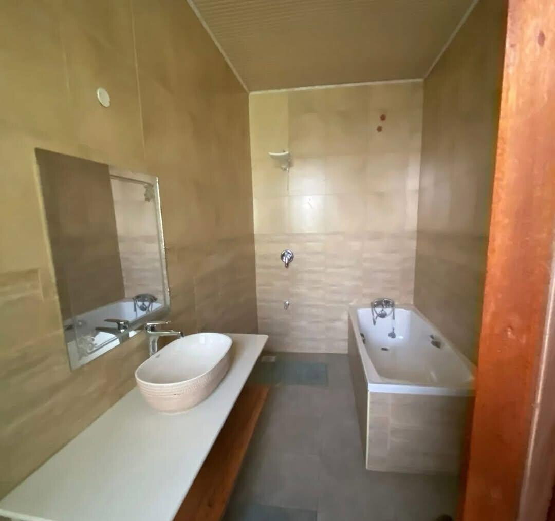 5BR Home with Parking at KSh 300K