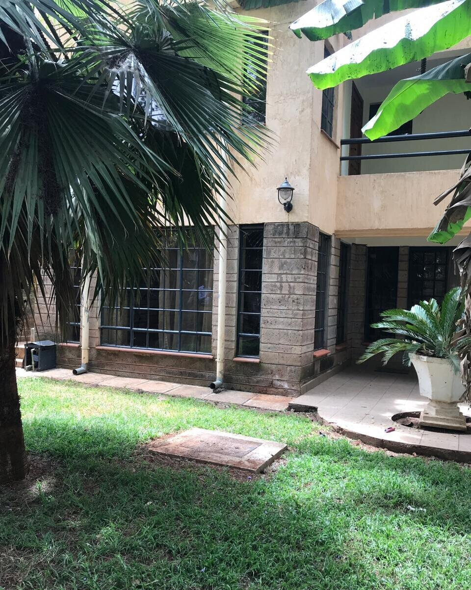 Newly Renovated 5-Ensuite Townhouse with Rooftop Terrace - Lavington