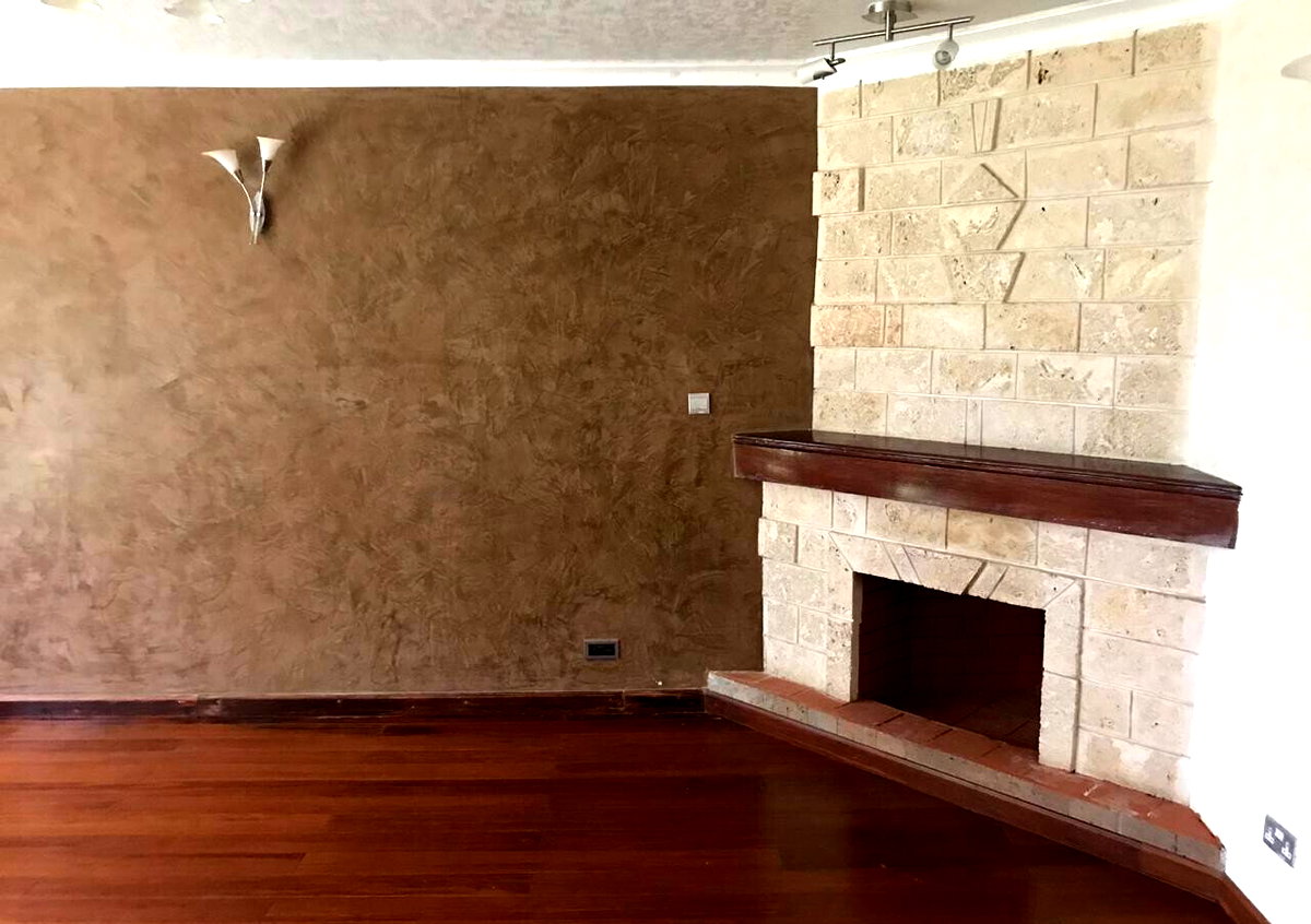 Newly Renovated 5-Ensuite Townhouse with Rooftop Terrace - Lavington
