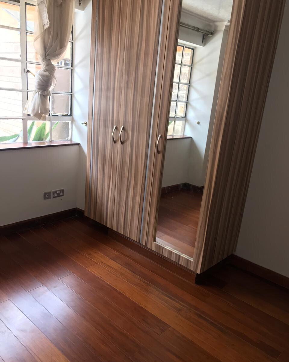 Newly Renovated 5-Ensuite Townhouse with Rooftop Terrace - Lavington