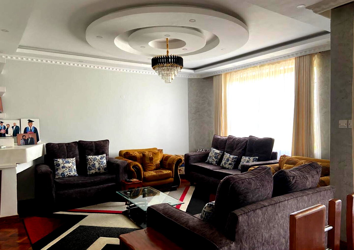 4BR Townhouse with Fireplace, Garden & DSQ - Muthaiga North