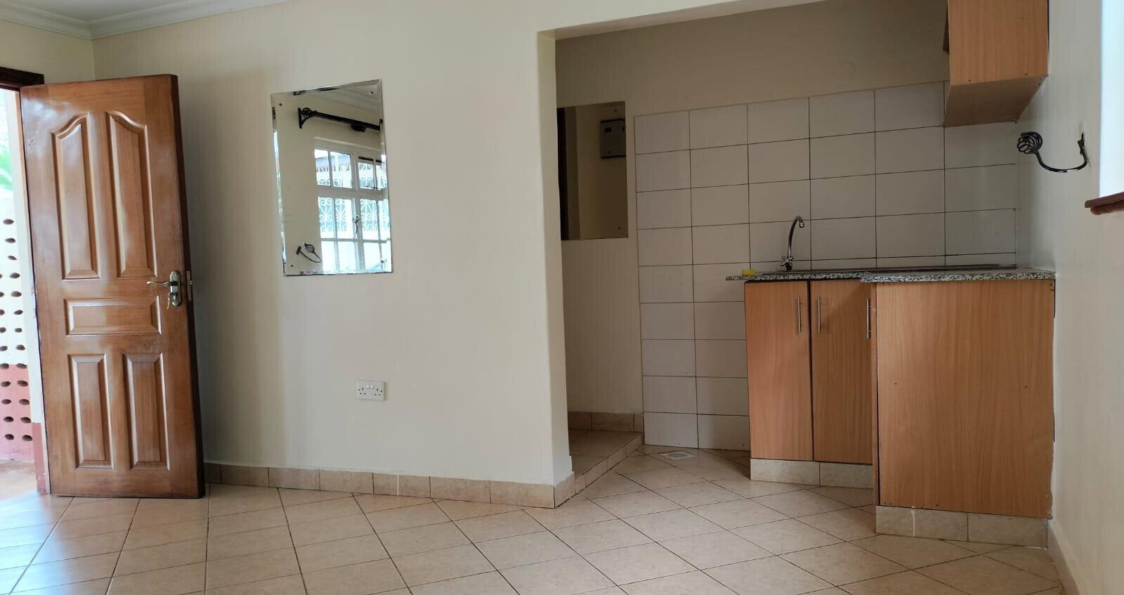 4-Ensuite Townhouse with Study & Clubhouse Pool – Karen