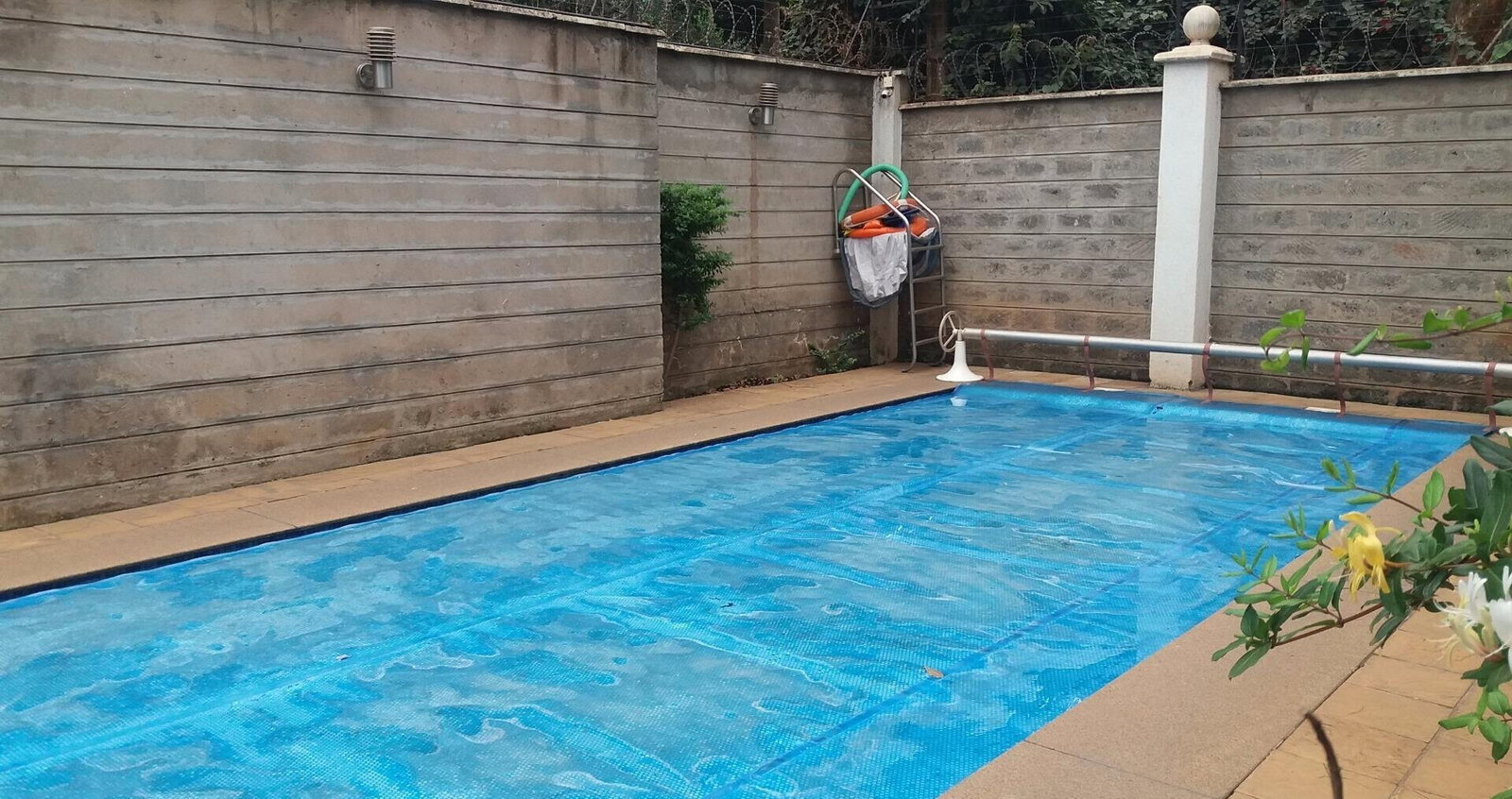 5-Ensuite Townhouse with Pool & DSQ - Lavington Mall Area