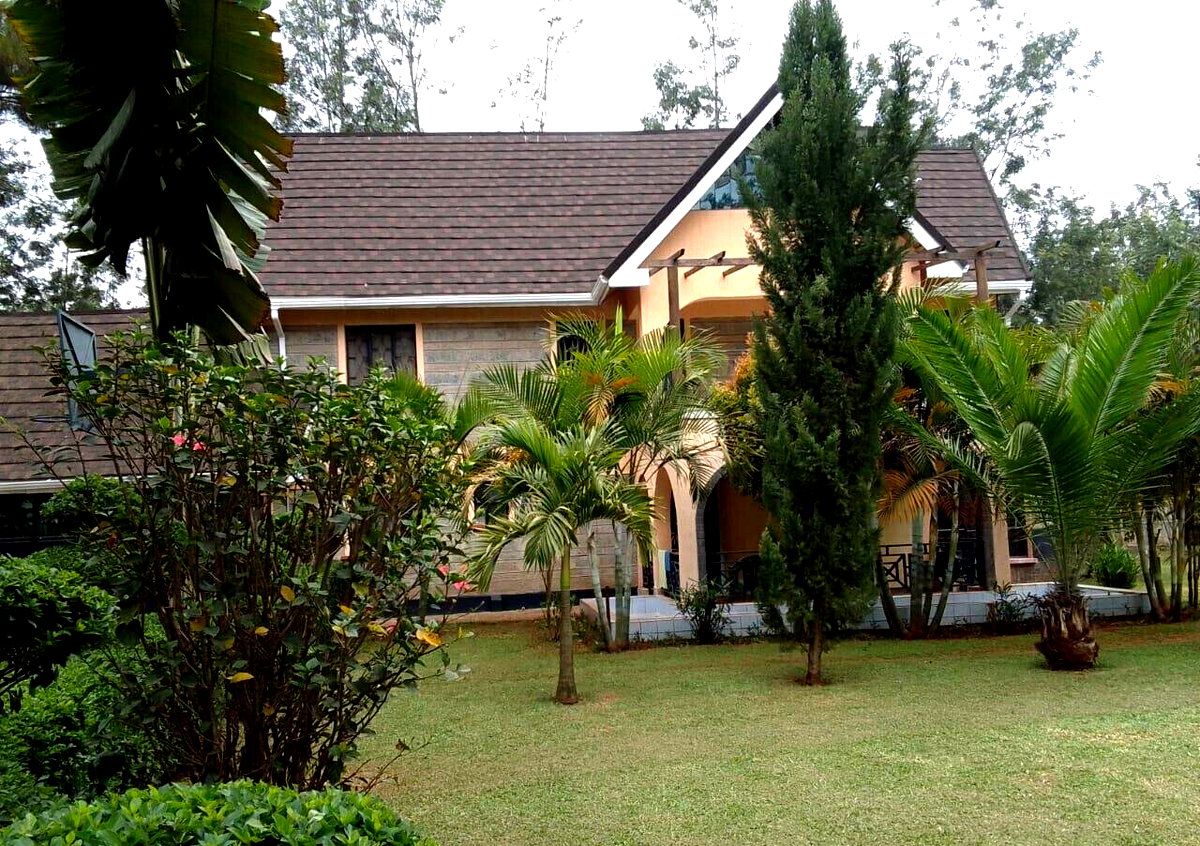 Standalone 4-Bed Townhouse with DSQ & Gazebo – Karen