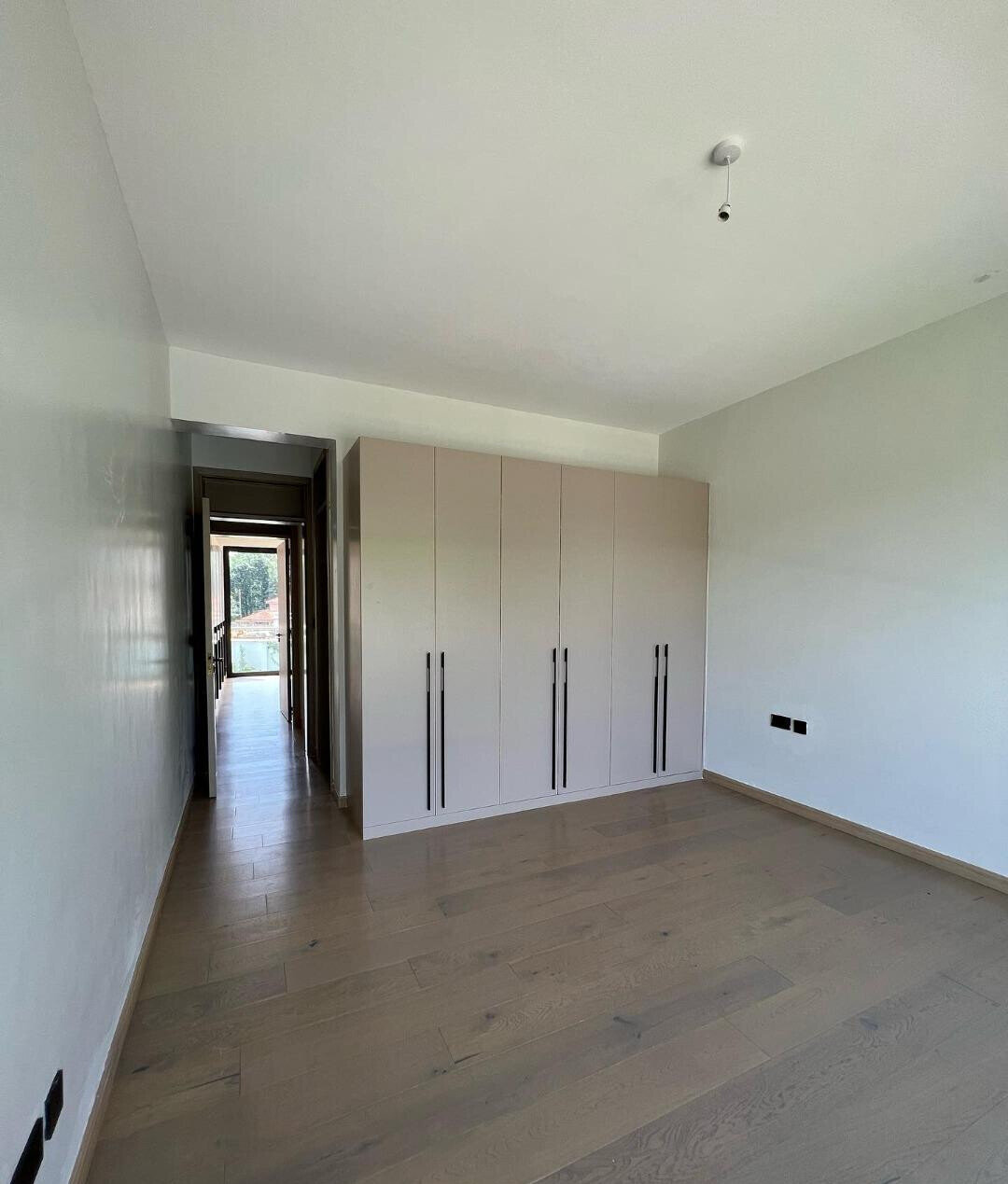 4-Ensuite Townhouse with Natural Light & DSQ - Lavington