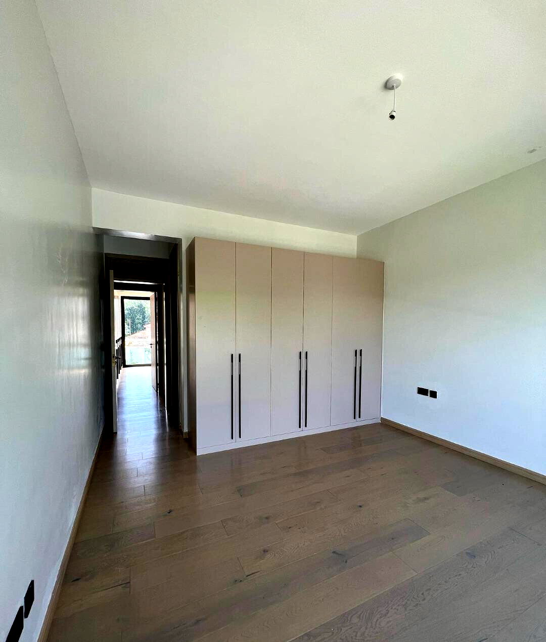 4-Ensuite Townhouse with Natural Light & DSQ - Lavington