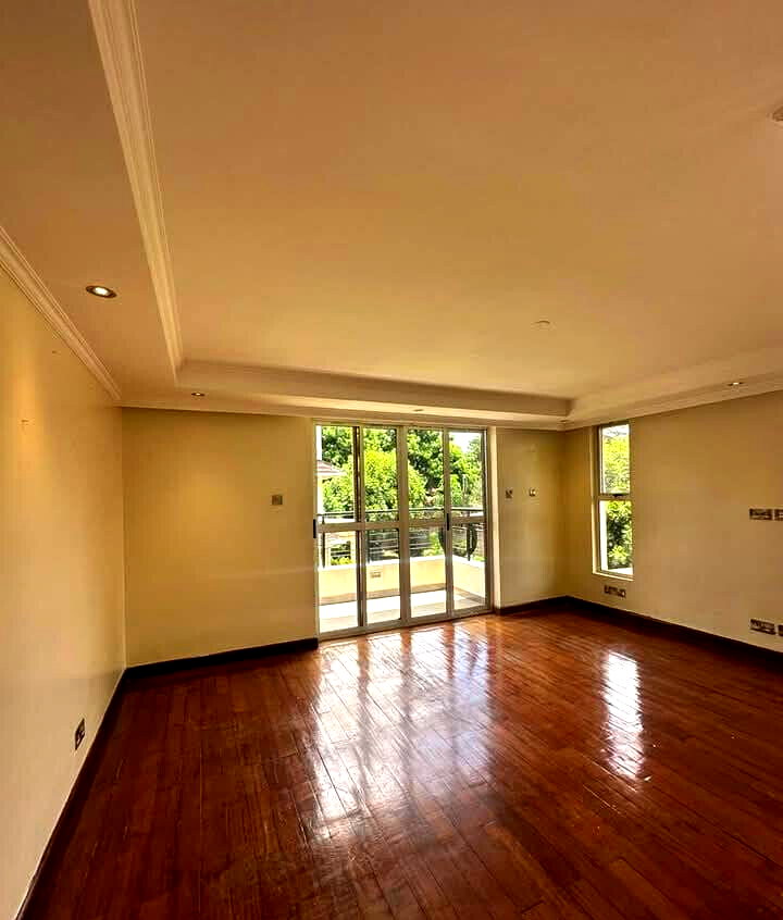 5-Bed Gated Townhouse Steps from Lavington Mall