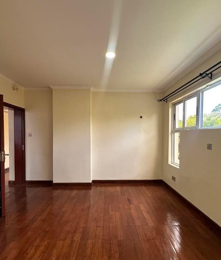 5-Bed Gated Townhouse Steps from Lavington Mall