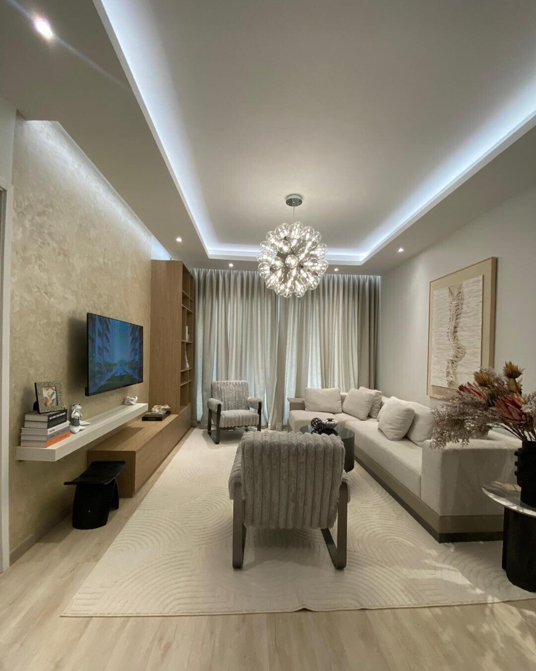 3BR with Heated Infinity Pool & Skyline Views - Westlands