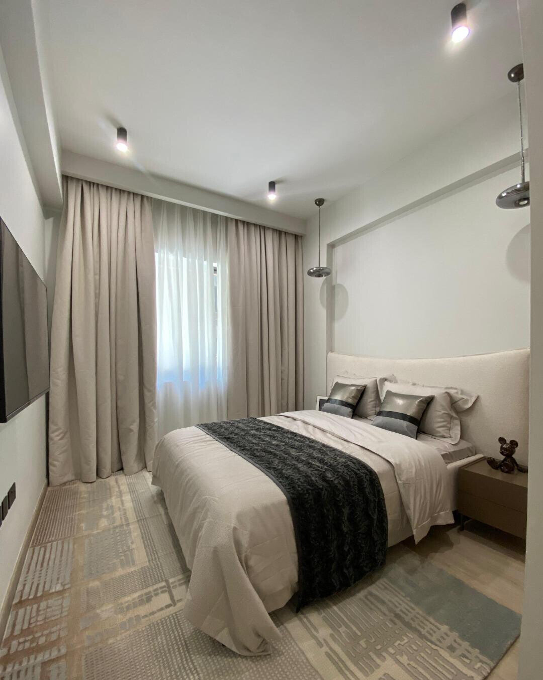 3BR with Heated Infinity Pool & Skyline Views - Westlands