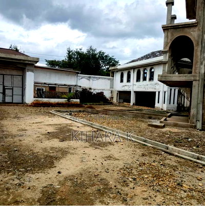 5bdrm Mansion in Rimpa for sale - Image 2