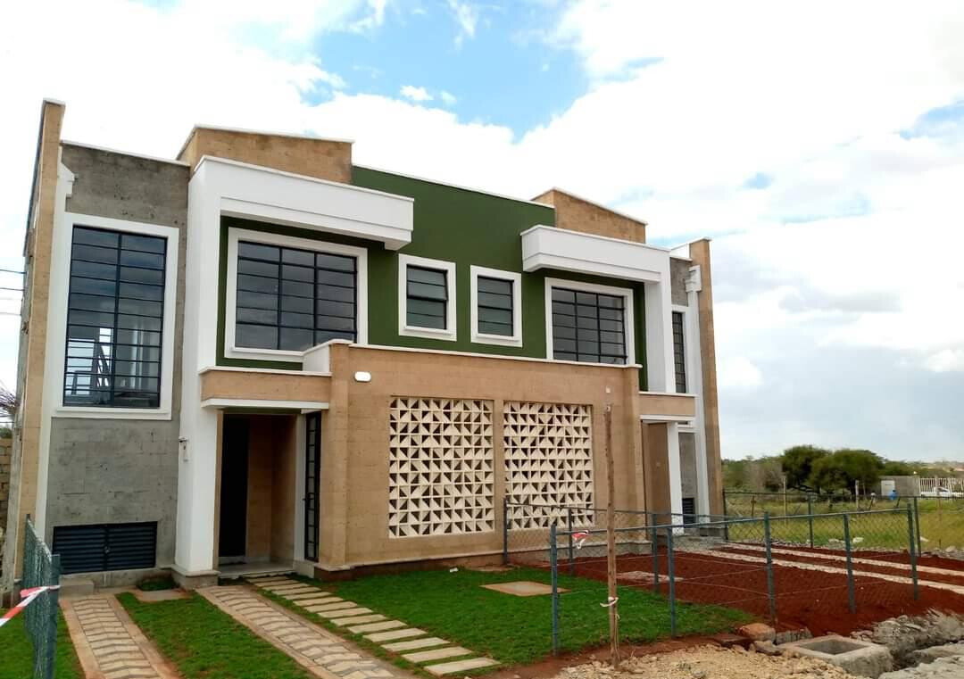 4BR Townhouse with Private Garden & Modern Finishes - Kitengela