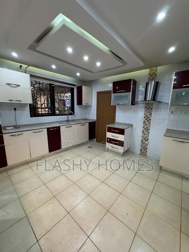 4bdrm Townhouse / Terrace in Syokimau, Gateway Mall Area for rent