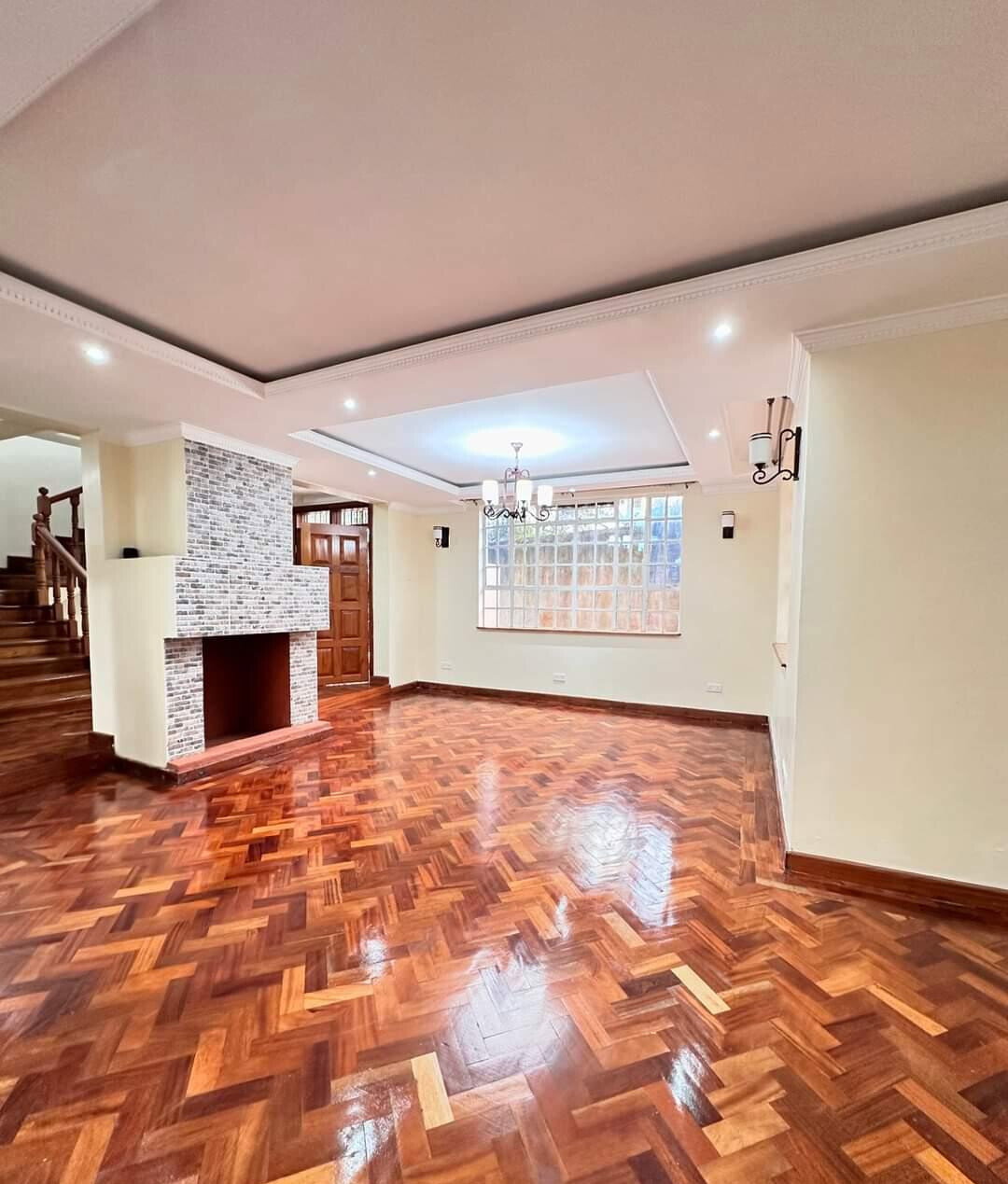 6-Ensuite Townhouse with Two TV Rooms & Private Garden - Lavington