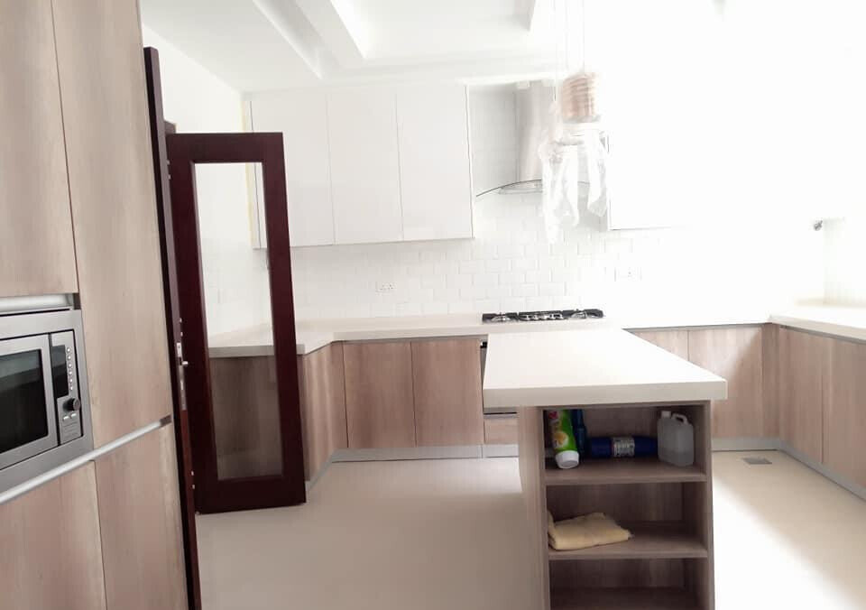5-Bed Townhouse with Two Kitchens & Prayer Room - Lavington