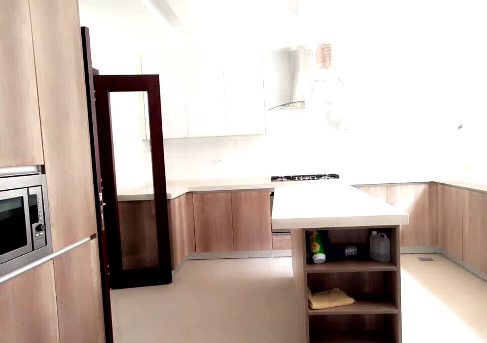 5-Bed Townhouse with Two Kitchens & Prayer Room - Lavington