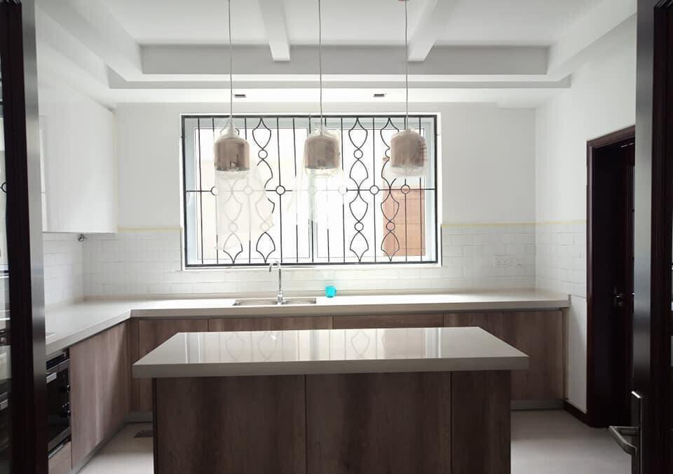 5-Bed Townhouse with Two Kitchens & Prayer Room - Lavington