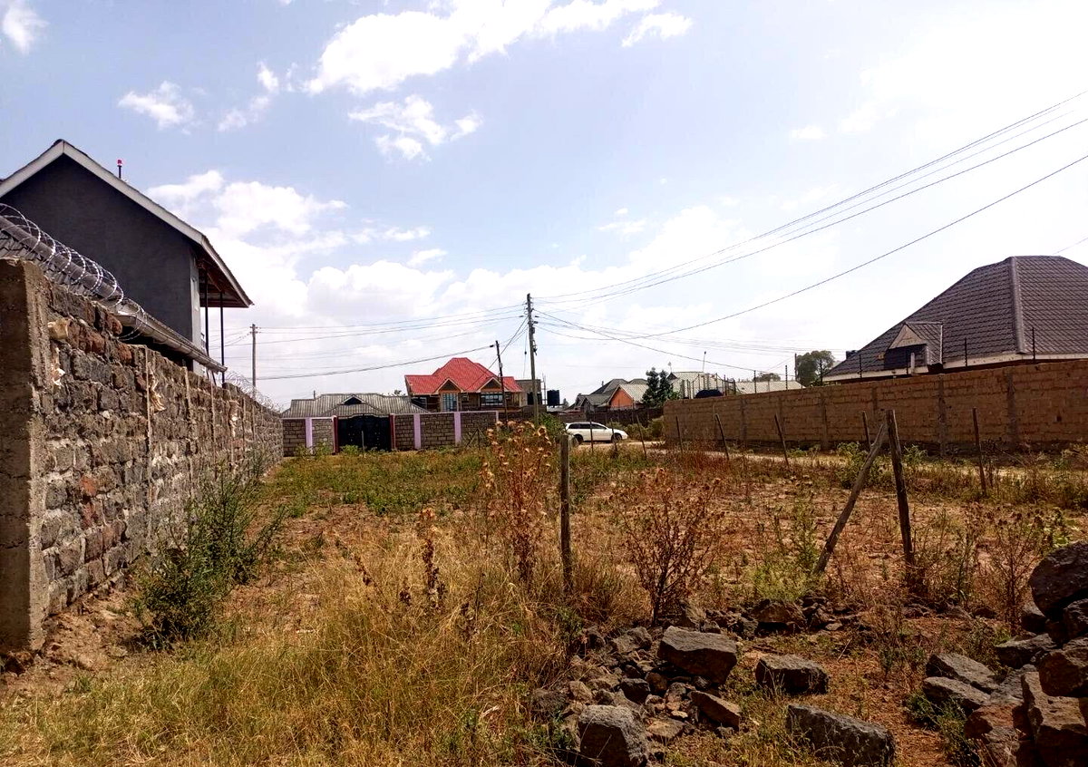 1/8 Acre Plot Under 2M