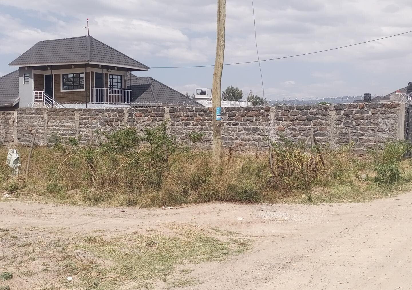 1/8 Acre Plot Under 2M