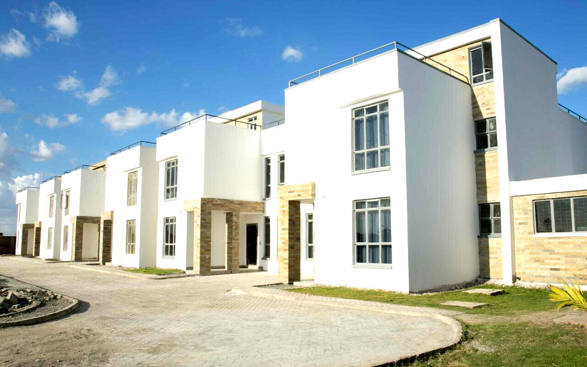 5BR Townhouse with Pool & Solar Heating - Seven Palms, Syokimau