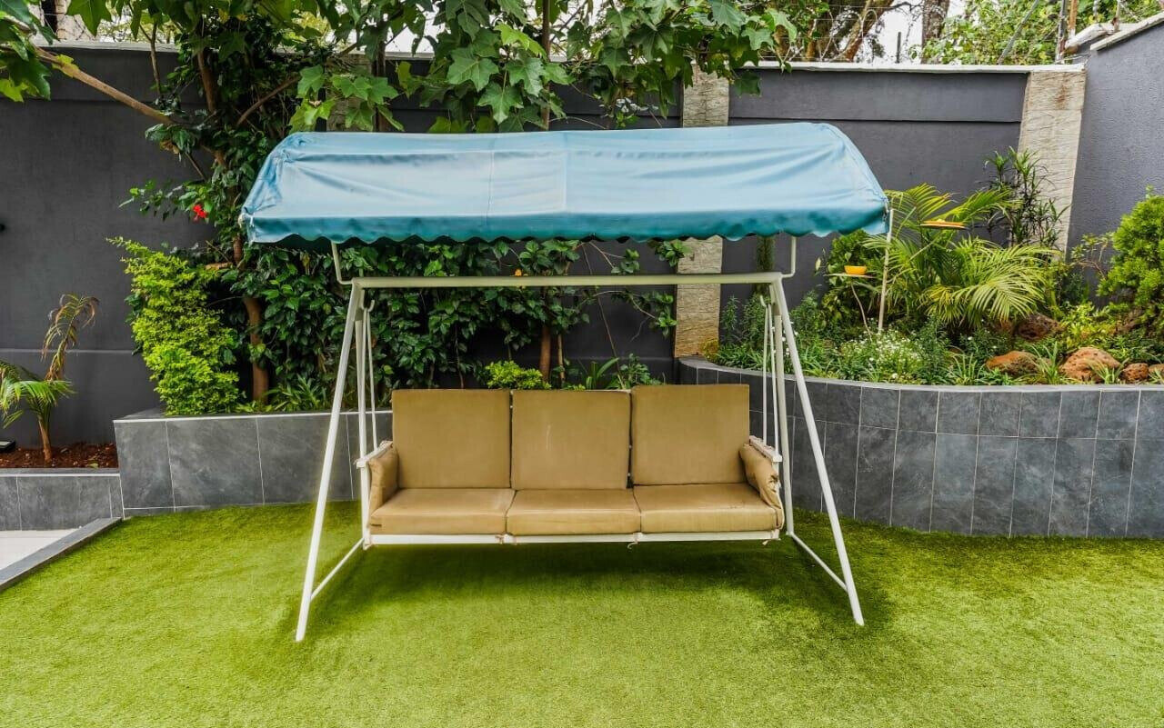 Fully Furnished 5-Ensuite Townhouse with Pool - Lavington