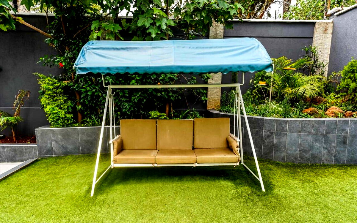 Fully Furnished 5-Ensuite Townhouse with Pool - Lavington