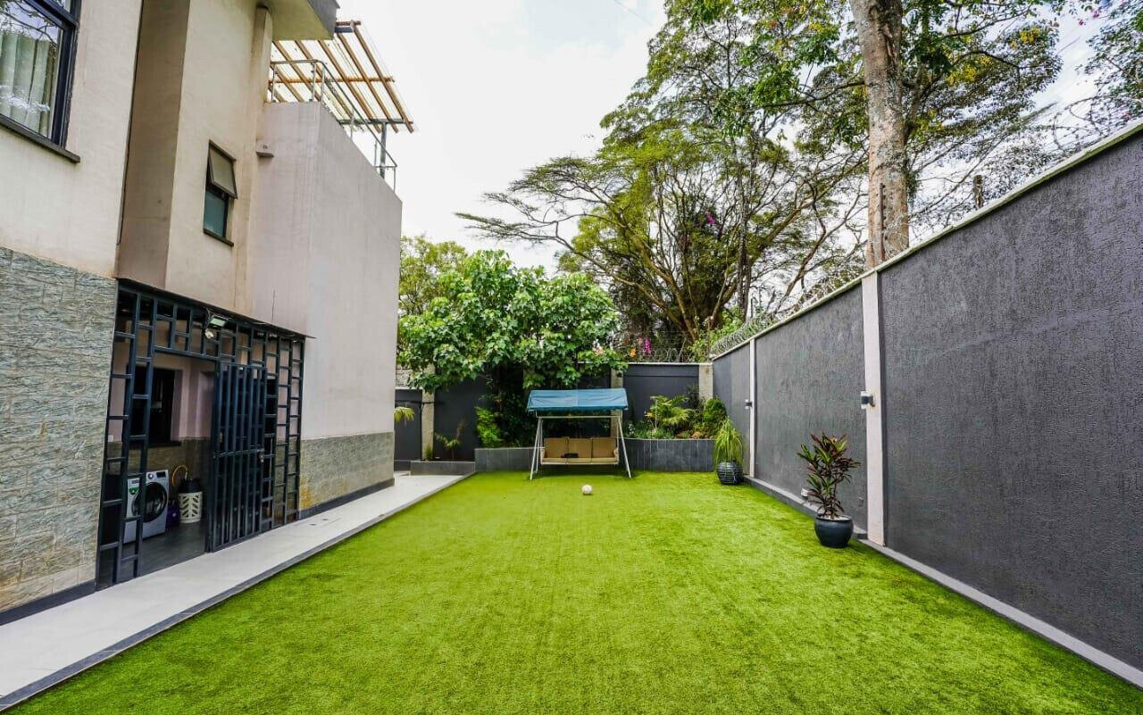 Fully Furnished 5-Ensuite Townhouse with Pool - Lavington
