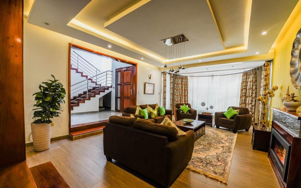 Fully Furnished 5-Ensuite Townhouse with Pool - Lavington