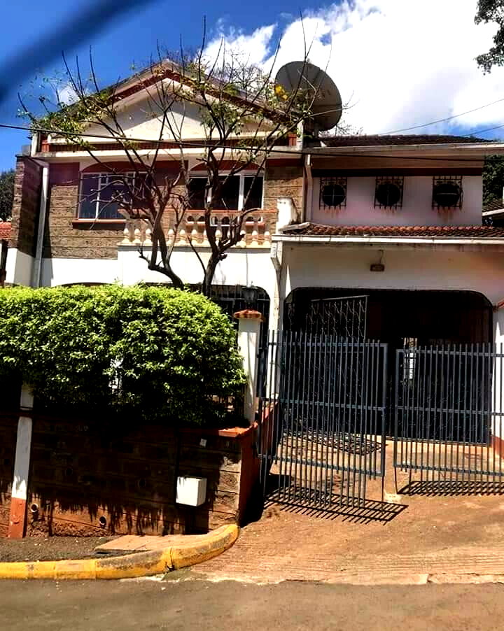 Distress Sale: 4BR Townhouse Walk to Sarit & Westgate - Westlands