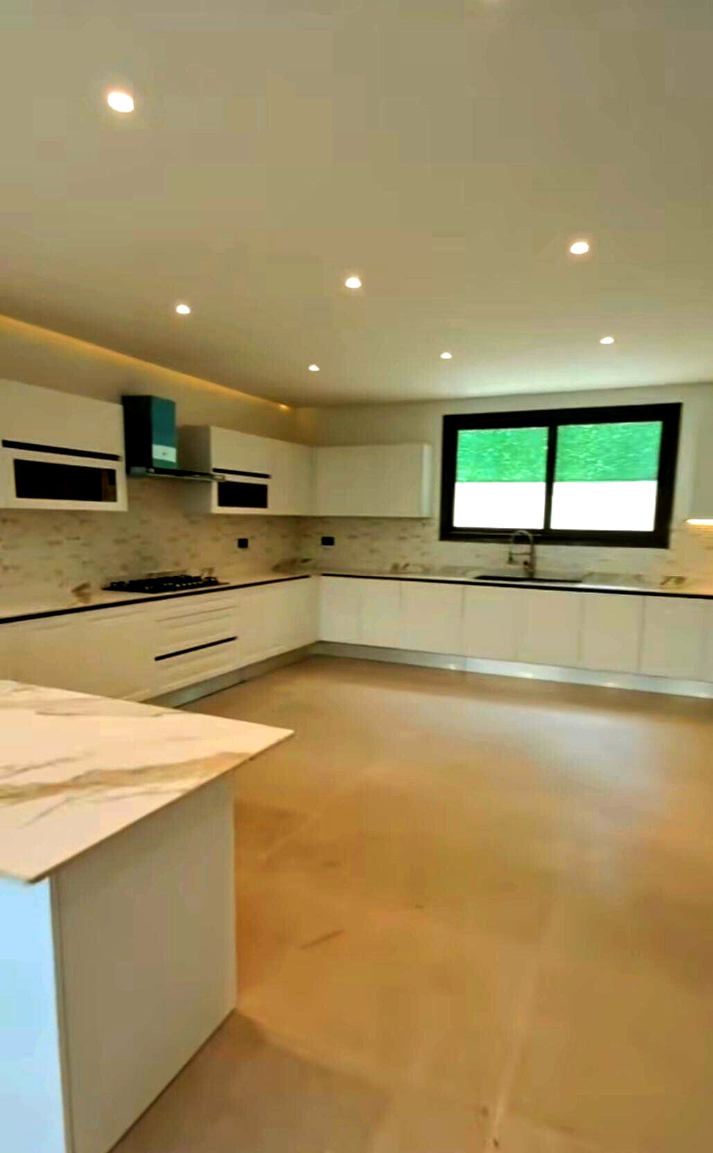 Spacious 5-Bed Townhouse in Gated Community - Lavington