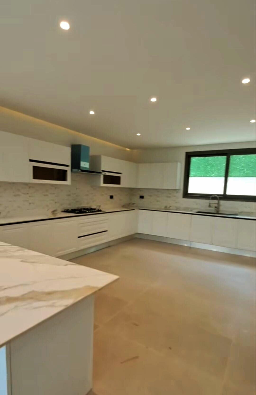 Spacious 5-Bed Townhouse in Gated Community - Lavington