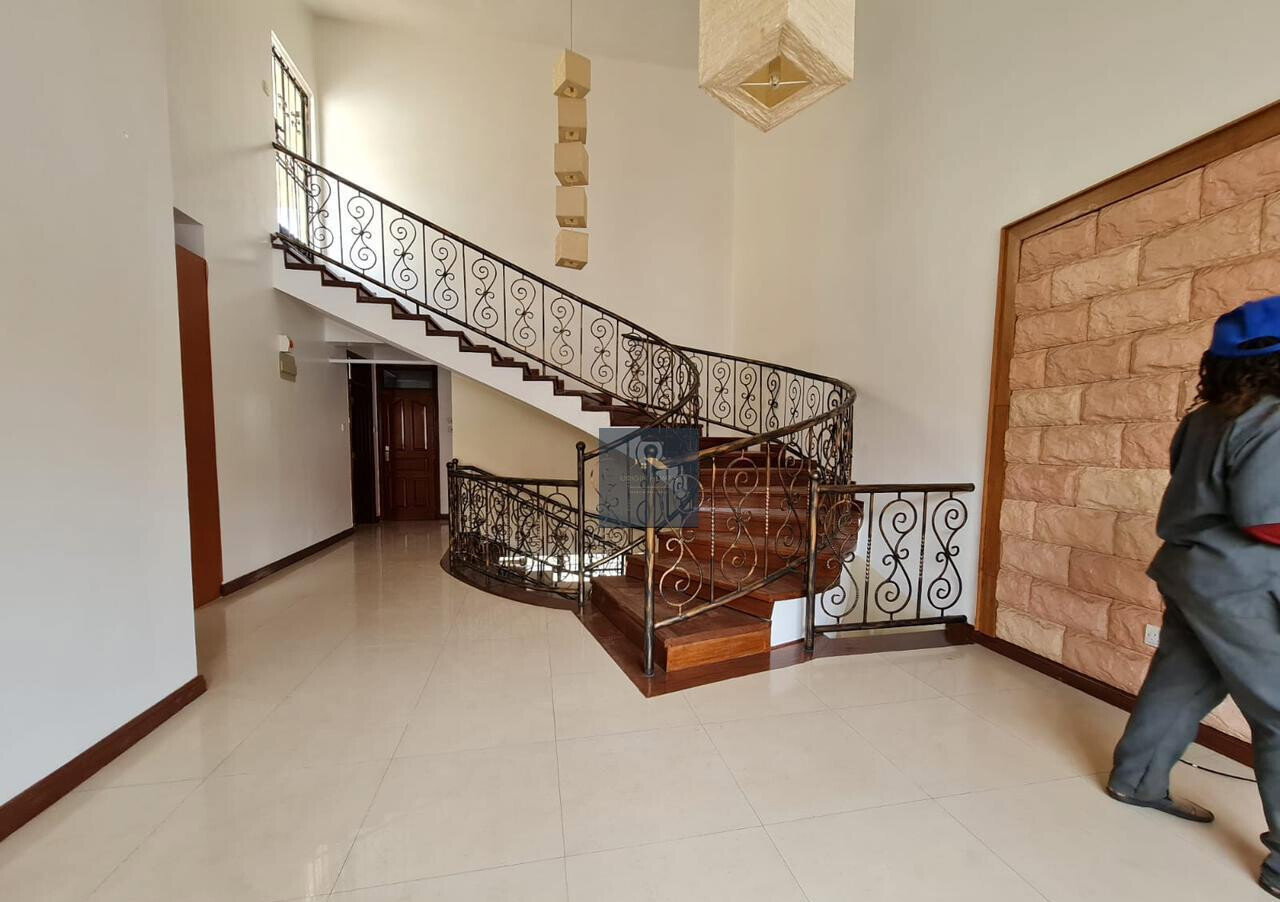 5-Ensuite Townhouse with Solar & Borehole - Spring Valley