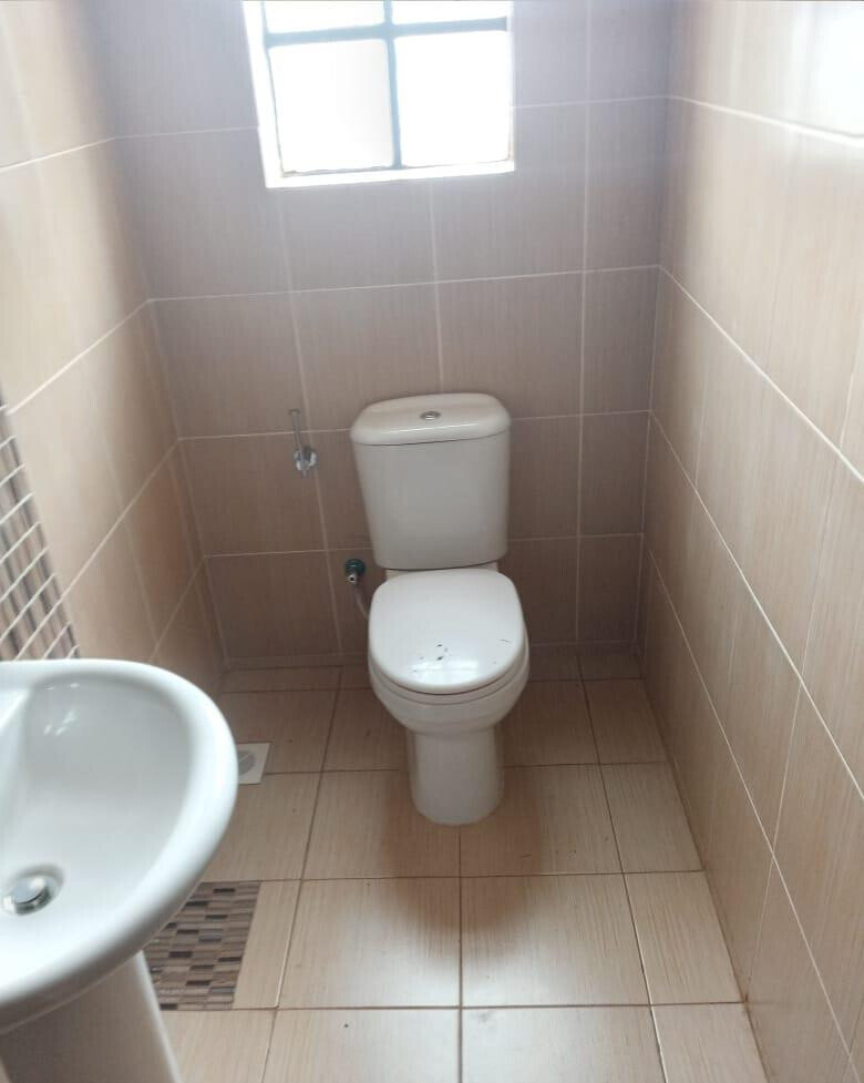 5BR All-Ensuite Townhouse with Gym, Pool & Clubhouse - Runda