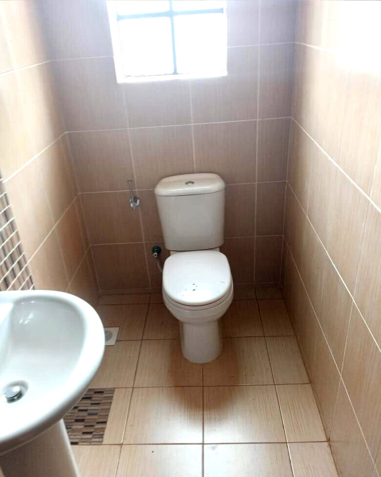5BR All-Ensuite Townhouse with Gym, Pool & Clubhouse - Runda