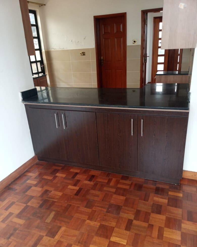 5BR All-Ensuite Townhouse with Gym, Pool & Clubhouse - Runda