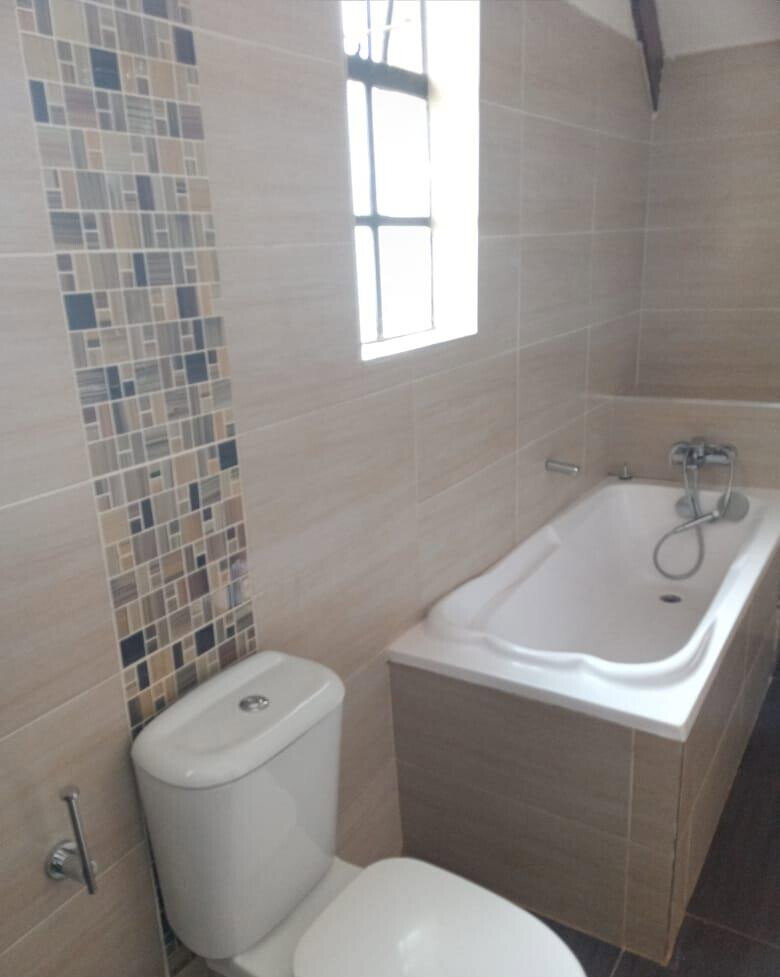 5BR All-Ensuite Townhouse with Gym, Pool & Clubhouse - Runda
