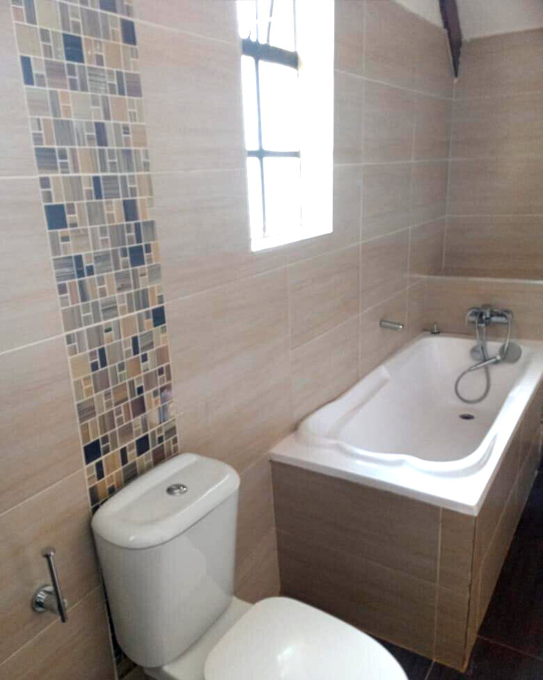5BR All-Ensuite Townhouse with Gym, Pool & Clubhouse - Runda