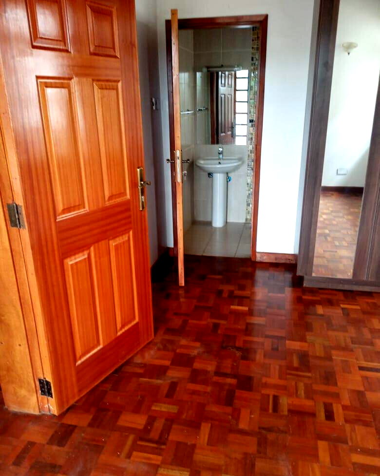 5BR All-Ensuite Townhouse with Gym, Pool & Clubhouse - Runda