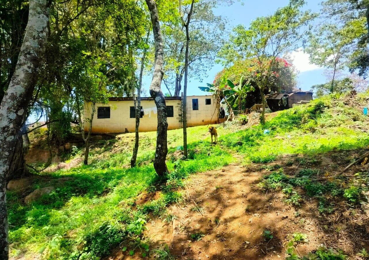 Half Acre Plot in Karen at KSh 35M