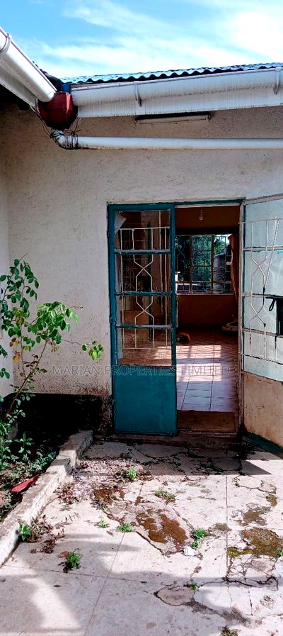 3bdrm Bungalow in Koromatangi, Sheywe for sale - Image 4