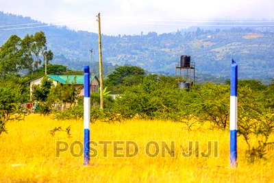 Walking Distance From Tarmac Plots. - Image 1