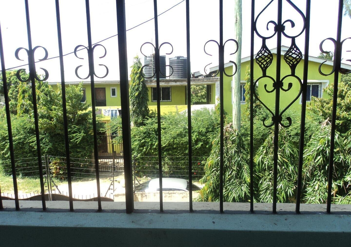 Spacious 4BR Maisonette on 1.2 Acres