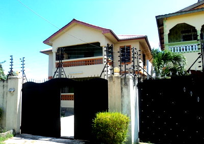 Spacious 4BR Maisonette on 1.2 Acres