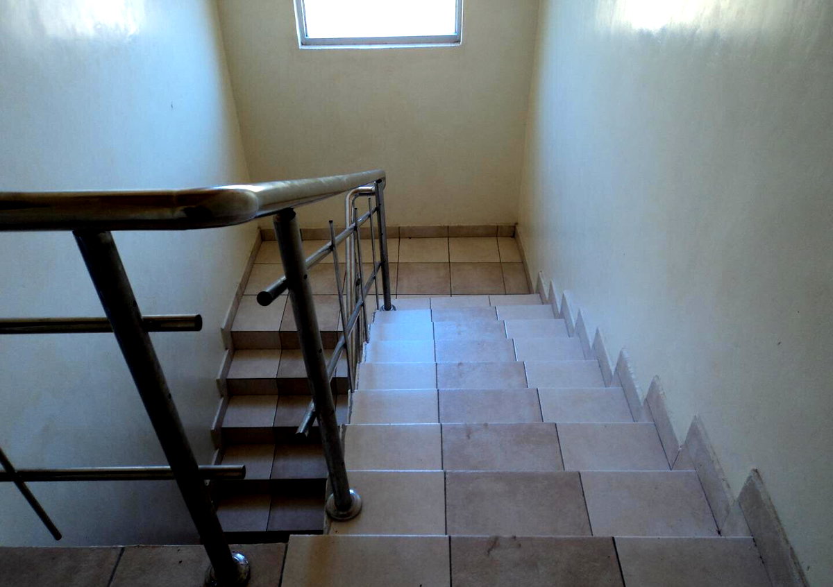 Spacious 4BR Maisonette on 1.2 Acres