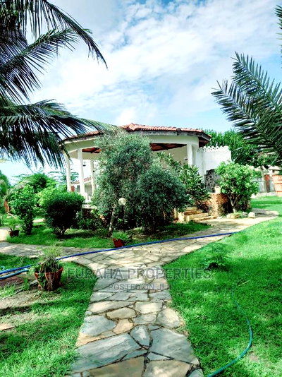 5bdrm Mansion in Shanzu for Sale - Image 3