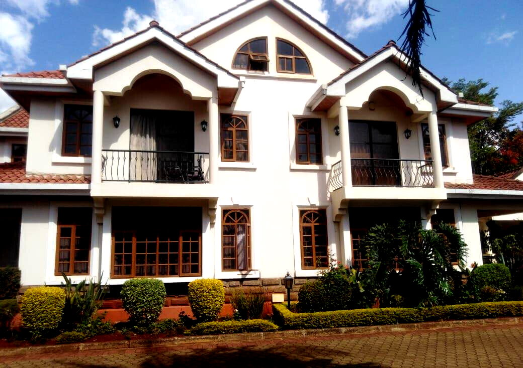 Executive 5-Ensuite Townhouse with DSQ & Generator - Lavington