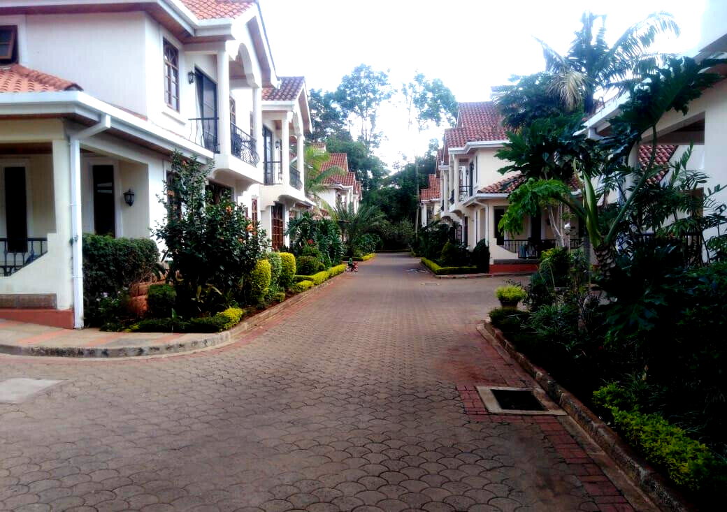 Executive 5-Ensuite Townhouse with DSQ & Generator - Lavington