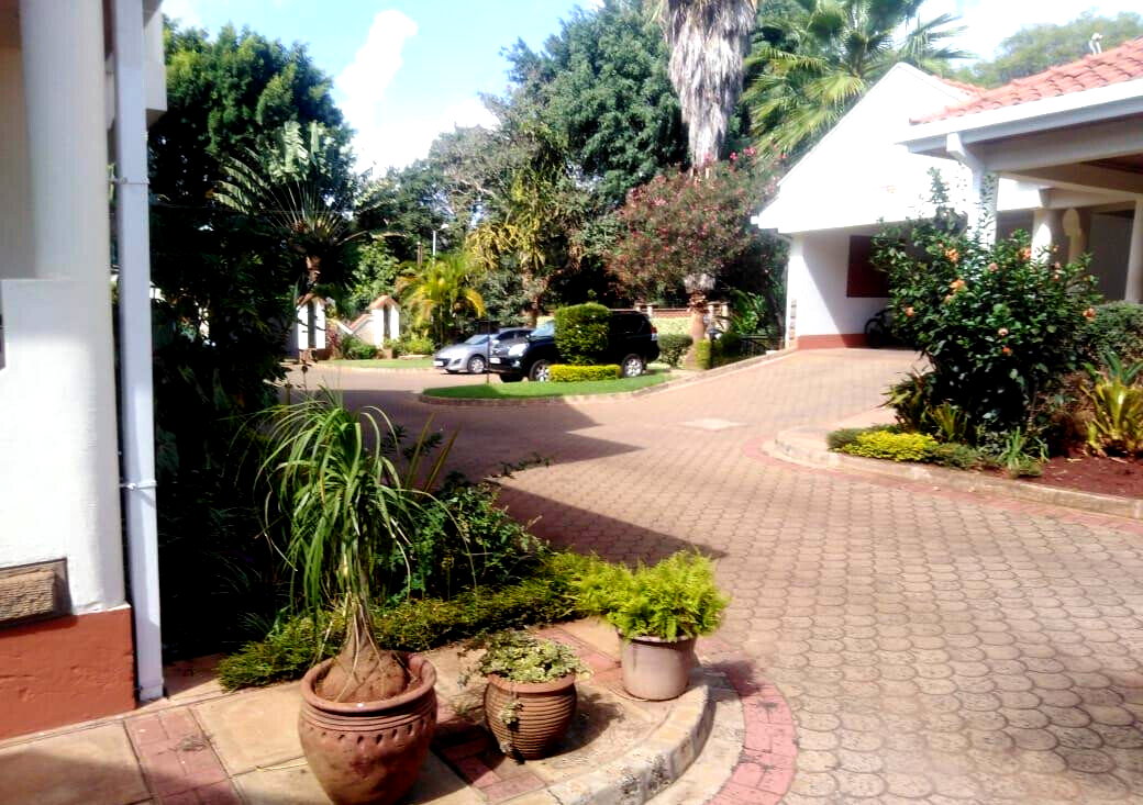 Executive 5-Ensuite Townhouse with DSQ & Generator - Lavington